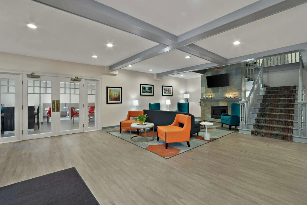 Comfort Inn & Suites Santee I-95