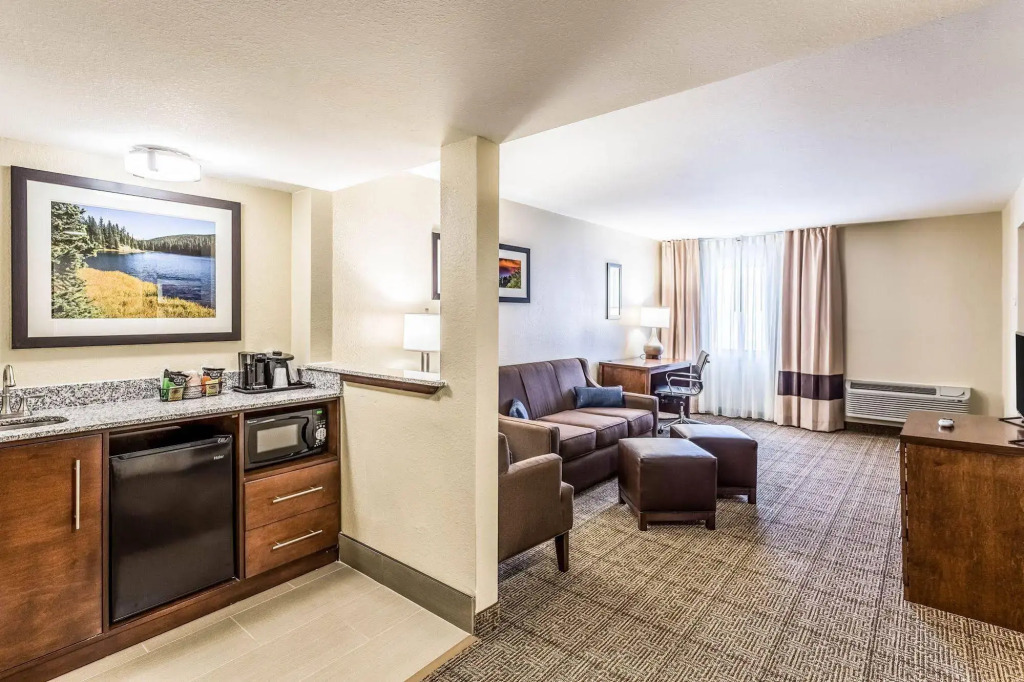Baymont Inn & Suites