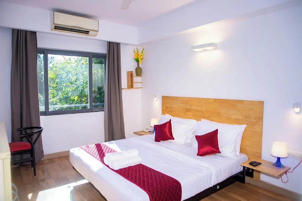 The Urban Stays Hotel