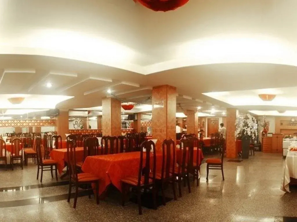 Phuong Dong Hotel