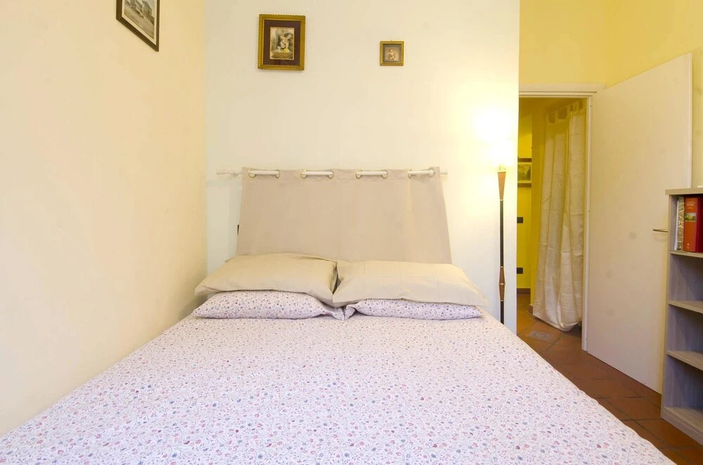 Apartment With one Bedroom in Roma, With Enclosed Garden and Wifi