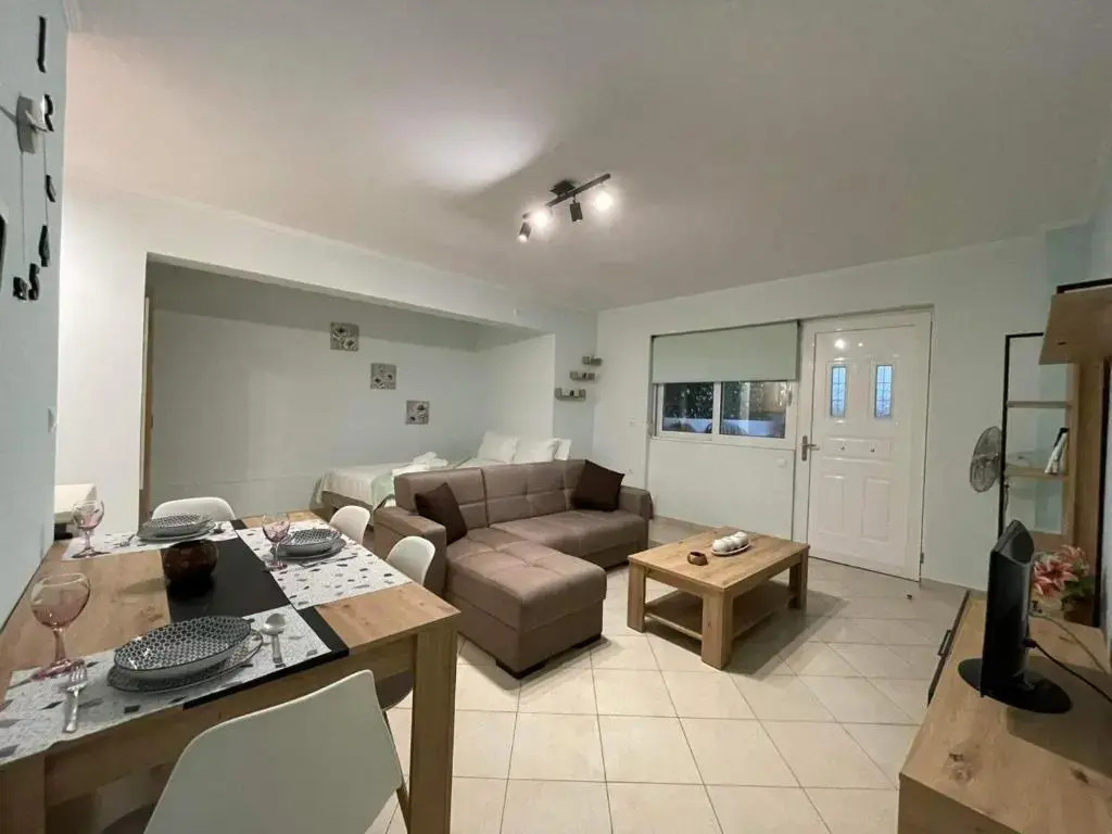 Eleni studio apartment Preveza