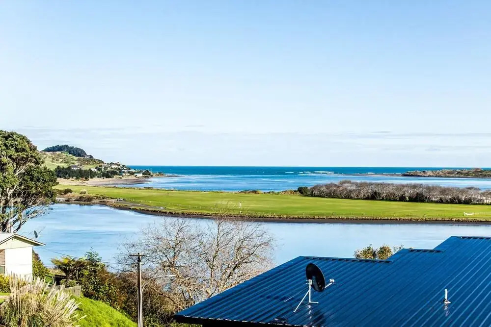 Ocean View Raglan Bed & Breakfast