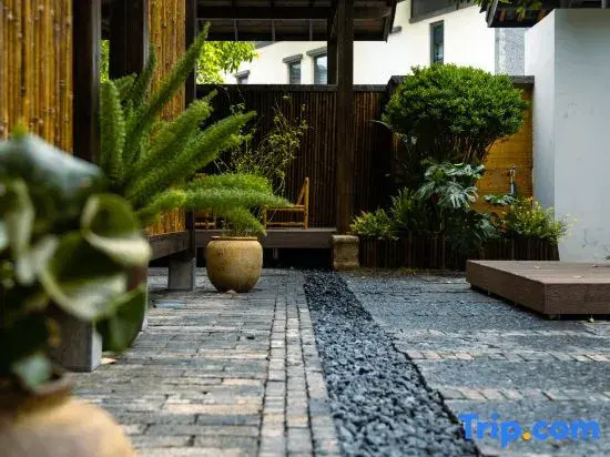 Songfeng Flower Moon Homestay