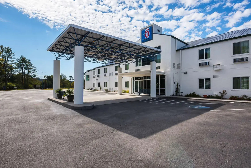 Baymont by Wyndham Athens, TN