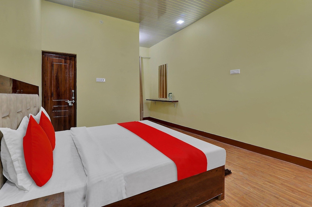 Hotel O Takrohi Hospital Road