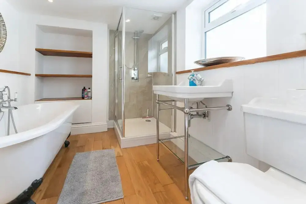 Host Stay Sunny Terrace on Robert Street