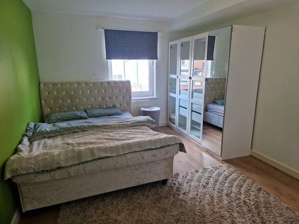 Remarkable 1-bed Apartment in Northampton Town cen