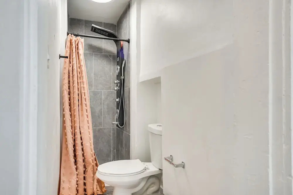 Near UNM & ABQ Biopark: East Dtwn Studio