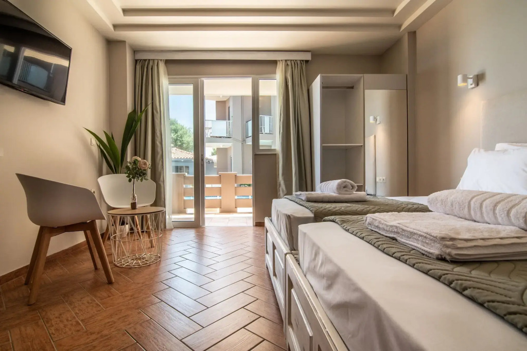 Girogiali beach hotel