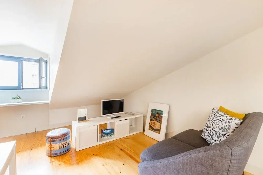 Oporto Loft with Mezzanine