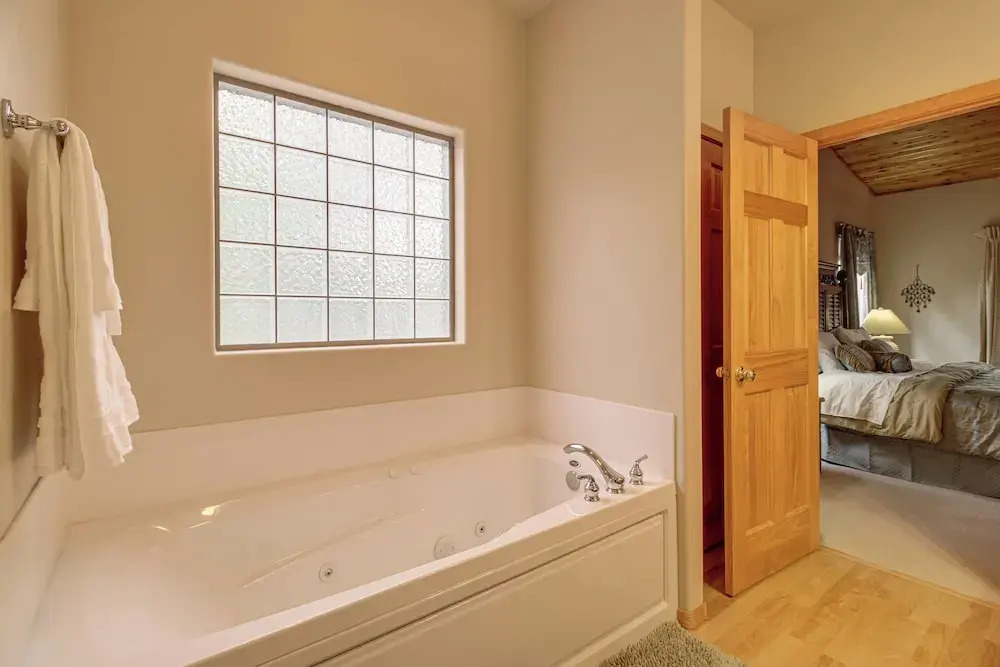 Trial Access On-site! Pinetop Retreat Near Golf