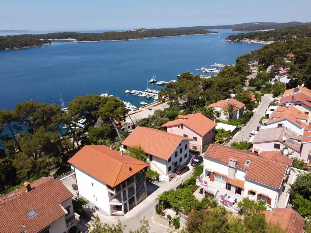 Luce - 50 m From sea - A1