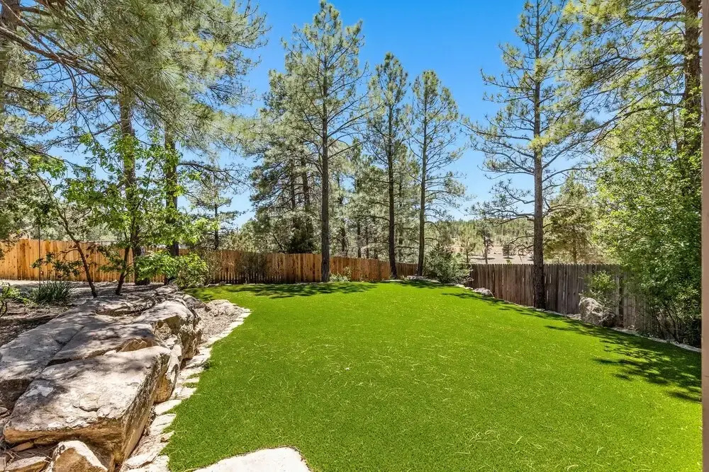 Sinagua Heights Flagstaff 4 Bedroom Home by RedAwning