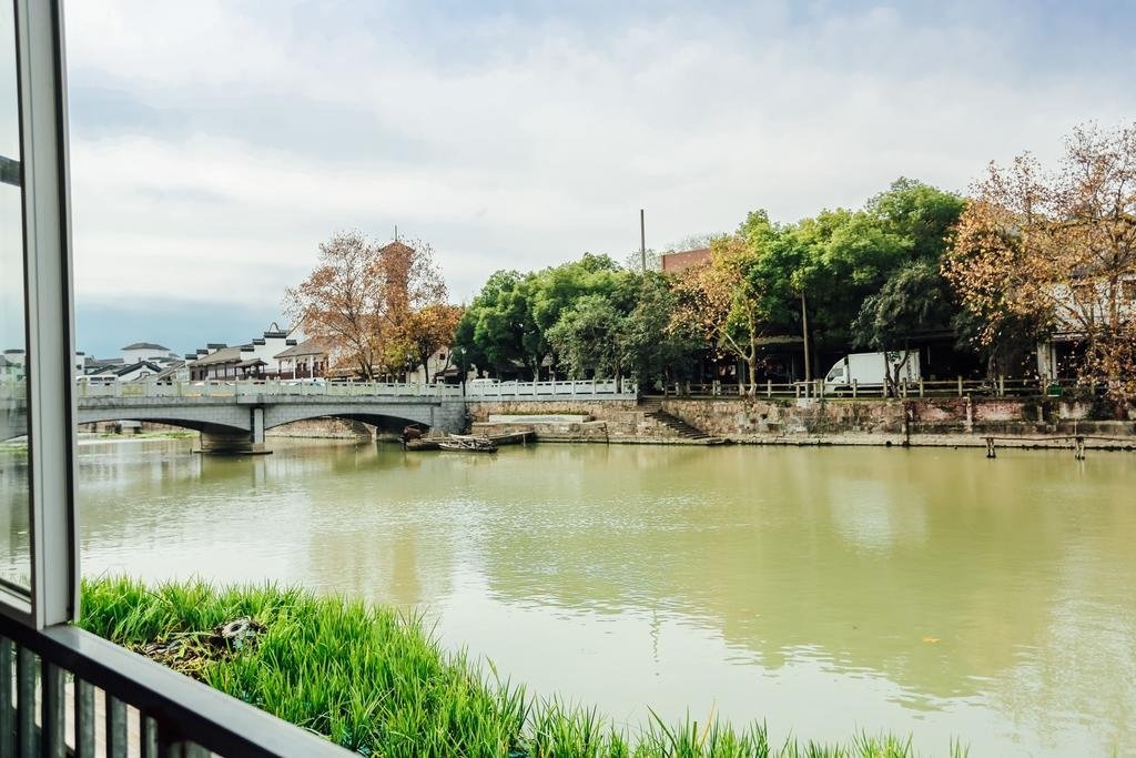Wuzhen Riverside Boutique Hostel