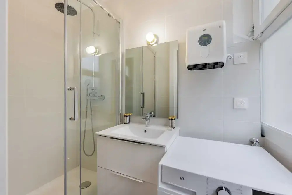 Modern Apartment - 2br/6p - Canal St-martin