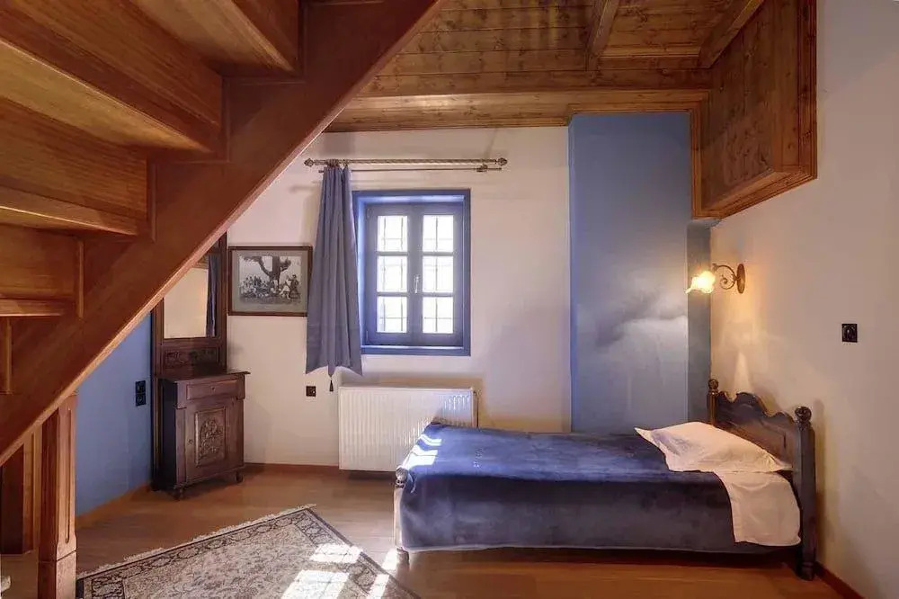 Arktouros Hotel
