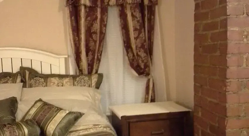 West Boulevard Estates by MoveInRentals