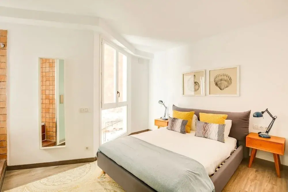 Wonderful Renovated 1 Bed With Terrace