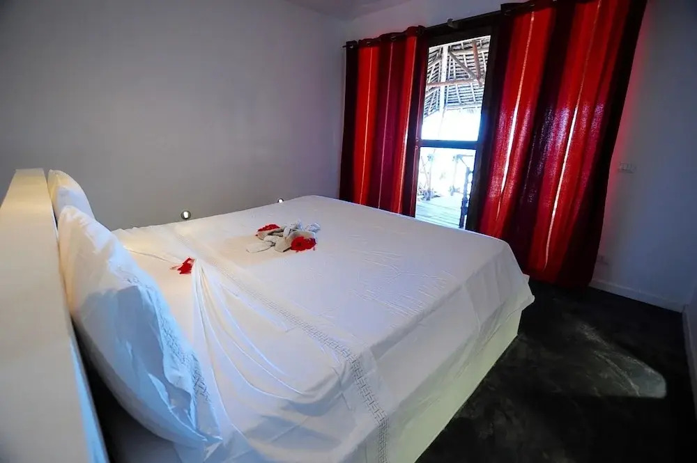 Beachfront Villa Hideaway ZanzibarHouses
