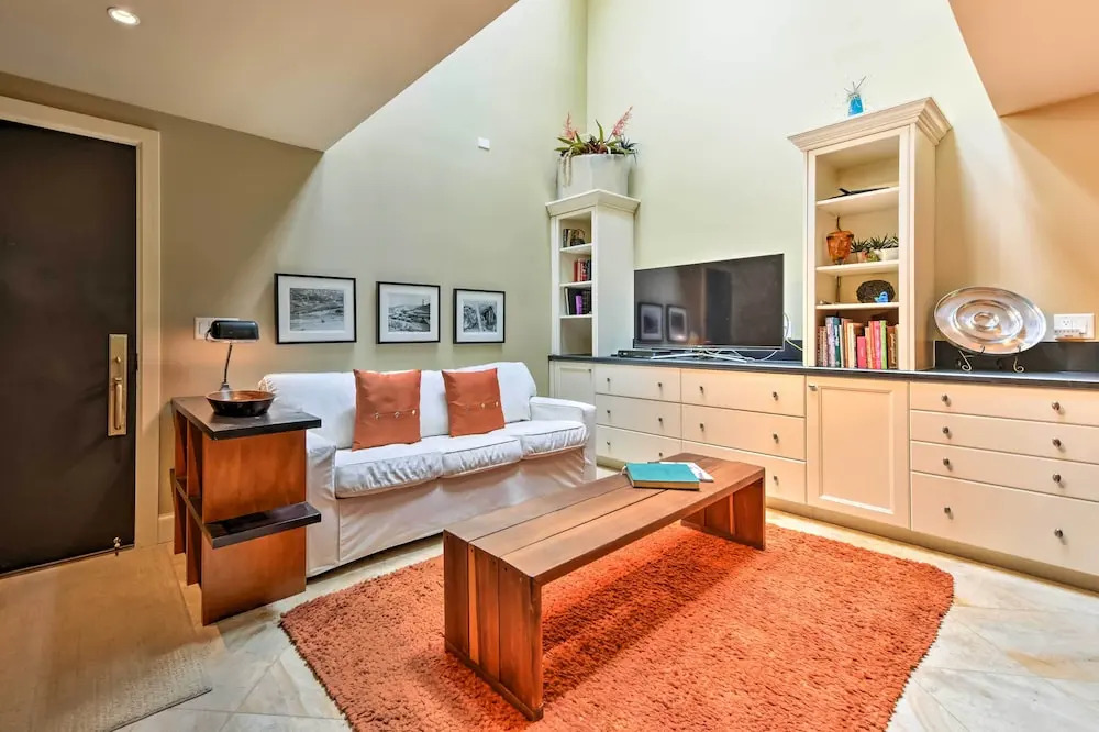 Park City Condo w/ Pool Access - Near Ski Slopes!
