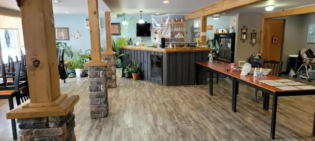 North Shore Wayside Inn