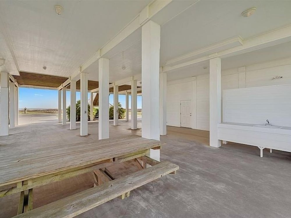 Ryan's Seacrest 6 Bedroom Home
