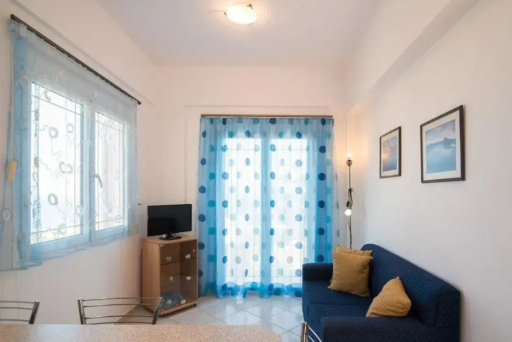 FNK Apartments with Sea View