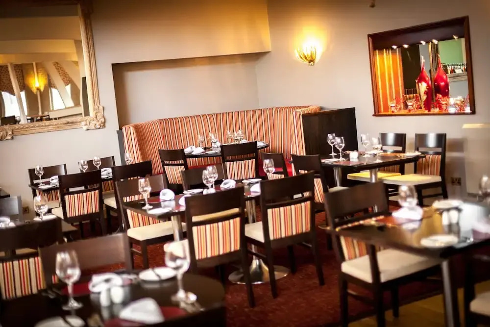 Blunsdon House Hotel