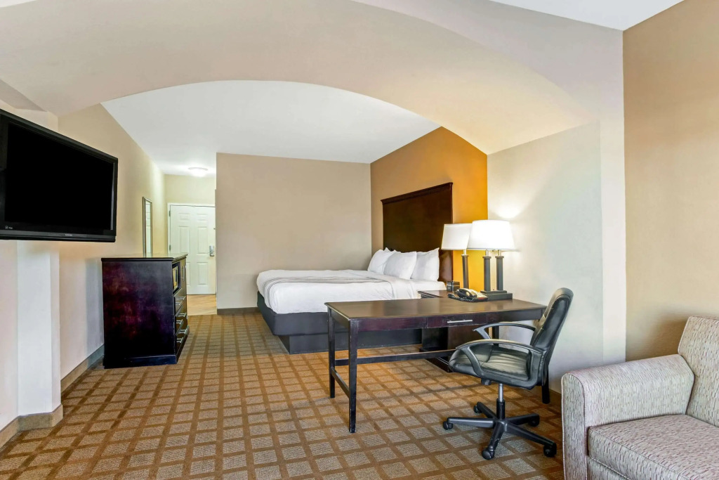 La Quinta by Wyndham Mobile Satsuma / Saraland