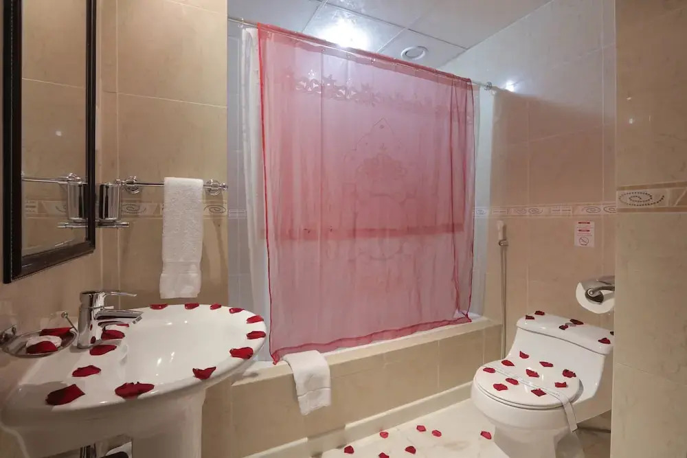Mansour Grand Hotel