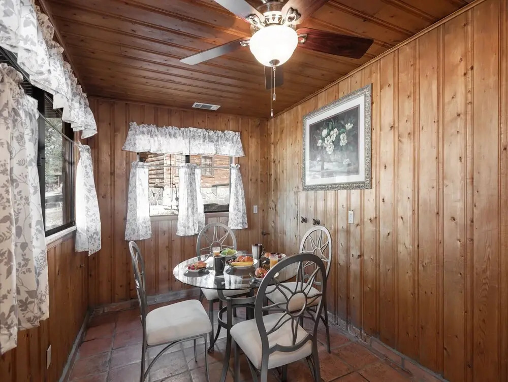 413apvillage23avncb - Alpine Cabin