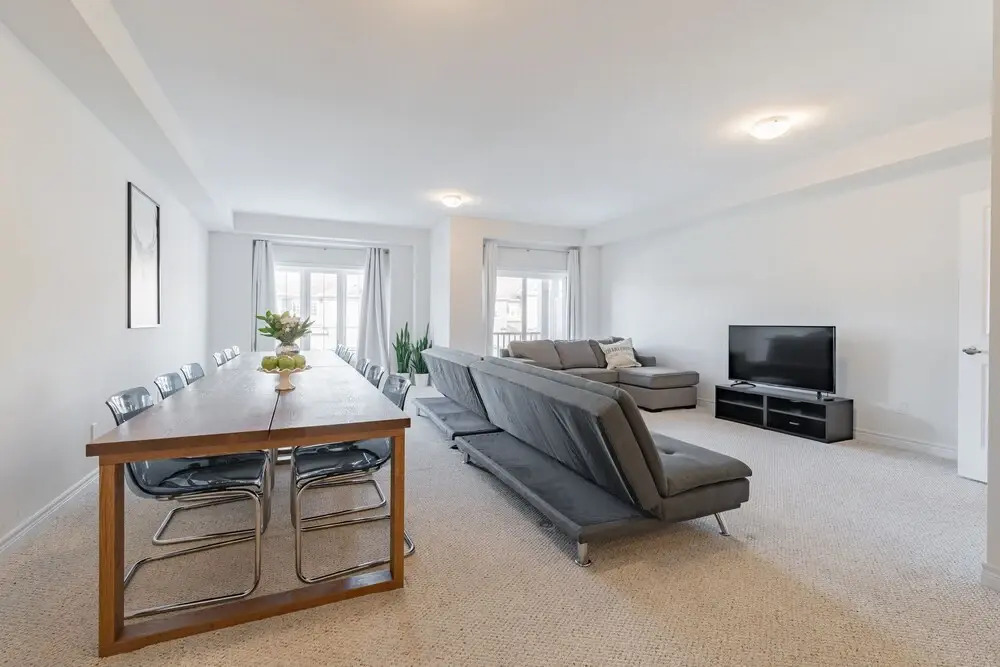 Superb Brand New Spacious Town Home