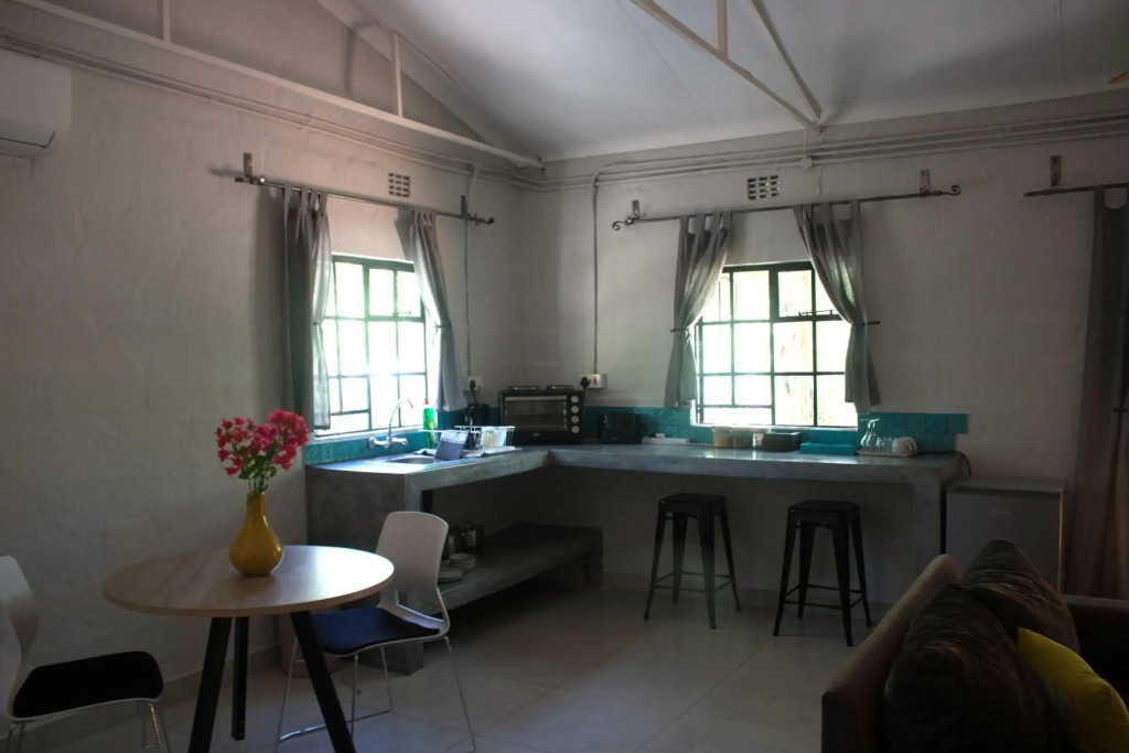 Acacia Cottage