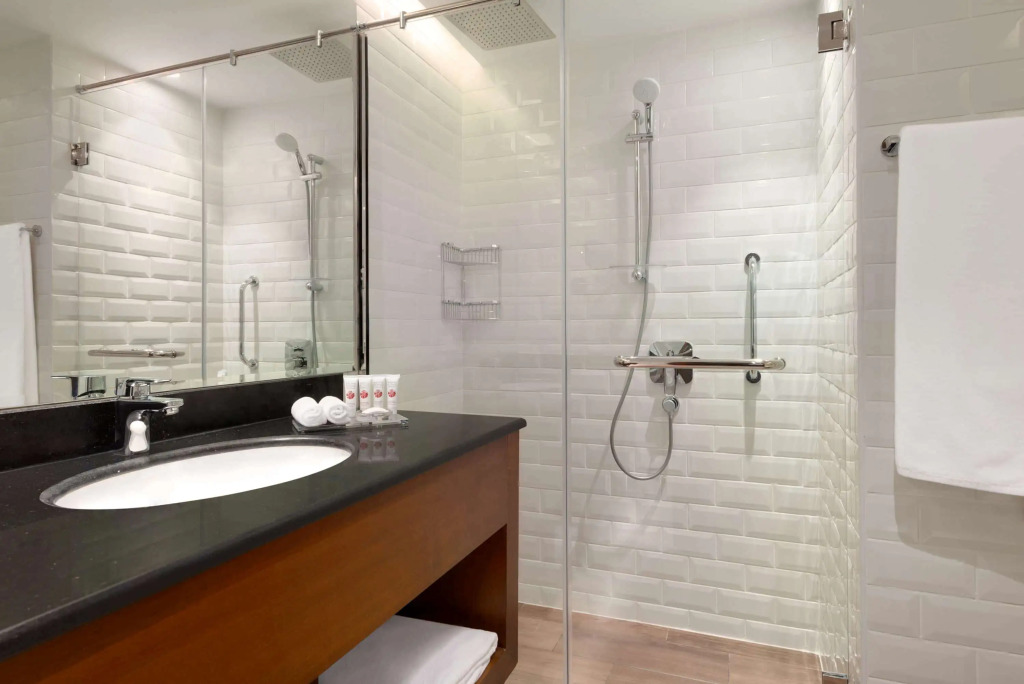 Отель Wyndham Garden Muscat Al Khuwair