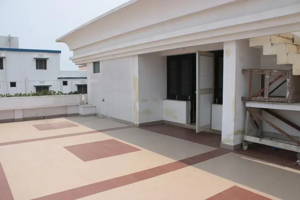 Reba Beach Resort - Hostel