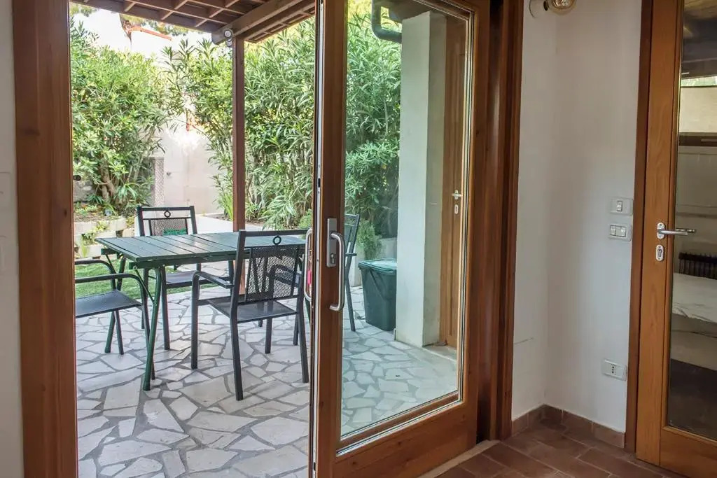 M225 - Marcelli, nuovo monolocale con giardino