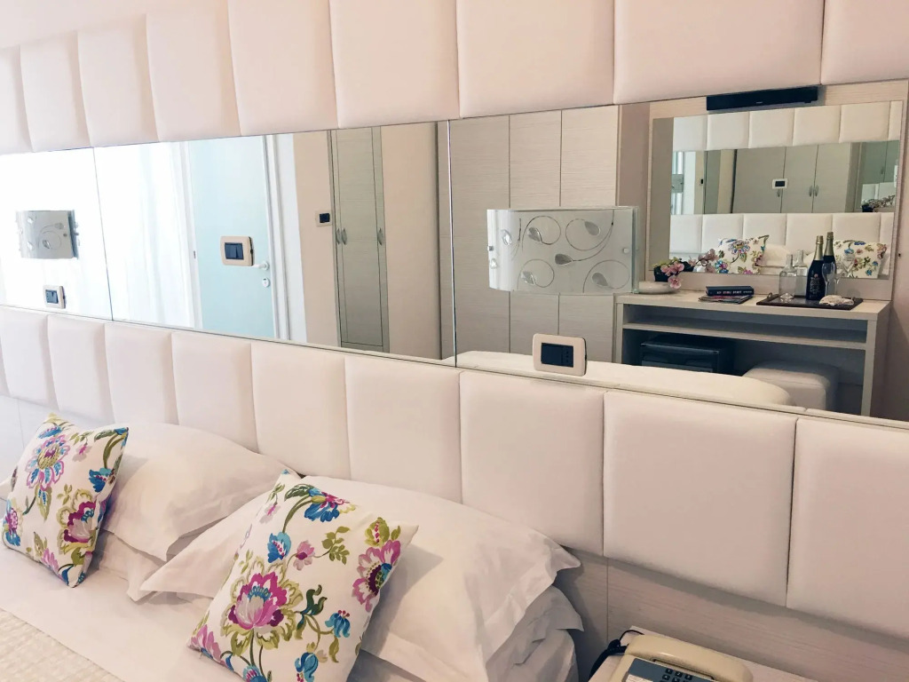 NOIDUE Hotel