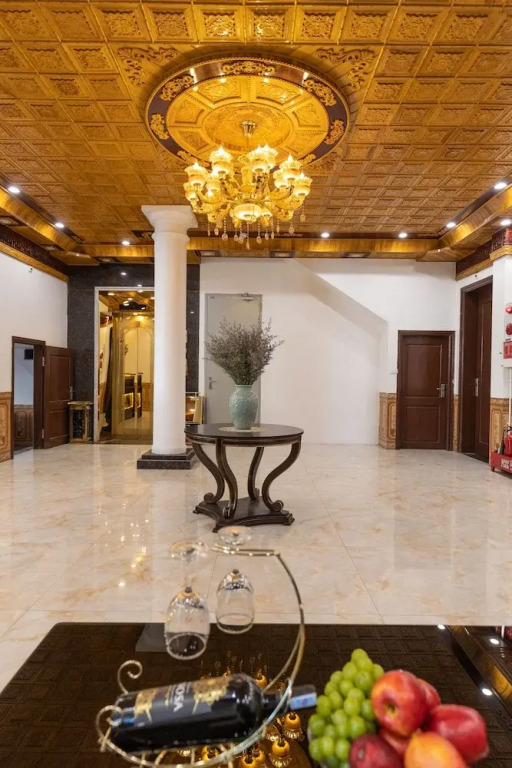 Royal Hotel Sài Đồng - Long Biên