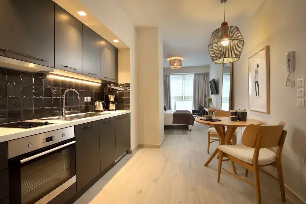 Happiness Luxury Central Apartment