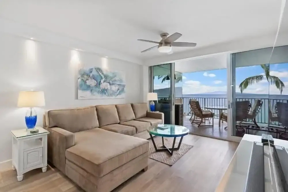 Royal Mauian, #511 2 Bedroom Condo by RedAwning