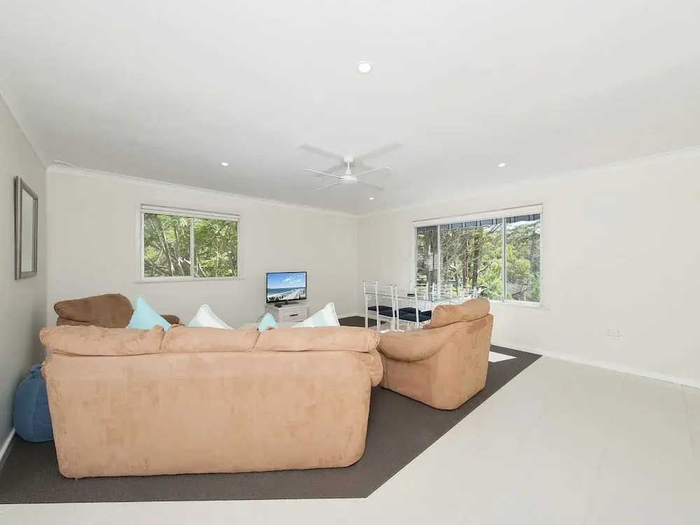 Box Beach Retreat, 29 Essendene Road,