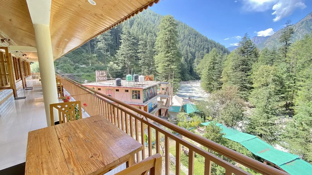 Hotel Purnima - A Riverside Hotel in Kasol