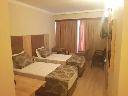 ASHTAL beach HOTEL 17\12