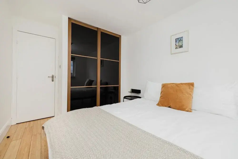 Welcoming 1BR flat near Park