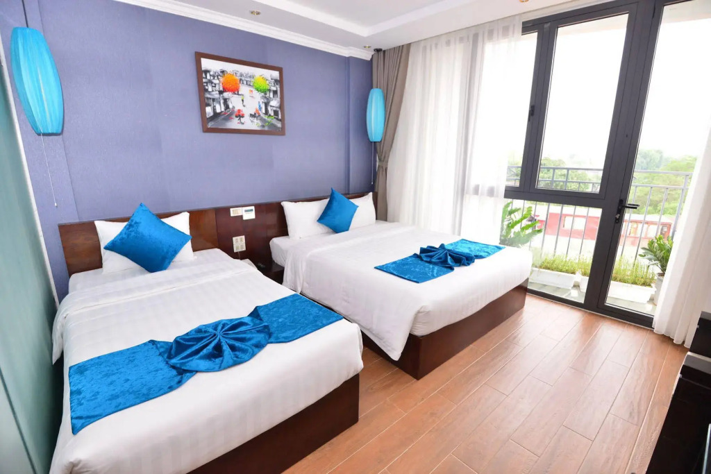 Bella Premier Hotel & Rooftop Skybar