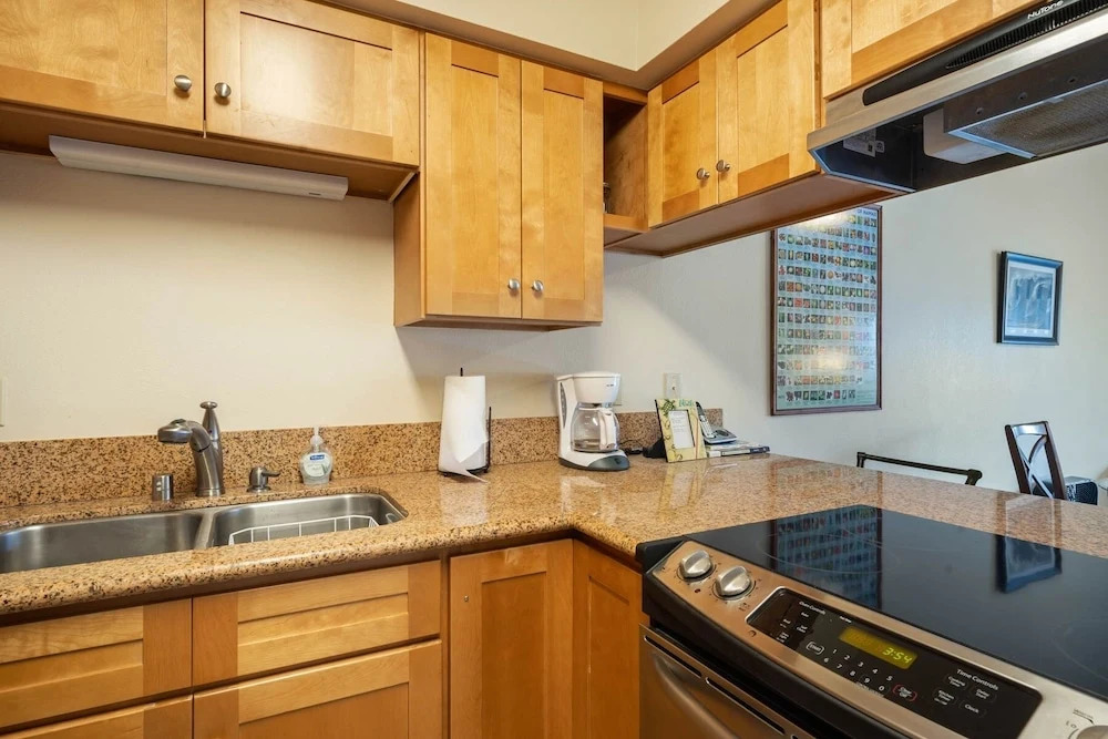 Big Island Lunapule Condos 205b 2 Bedroom Condo
