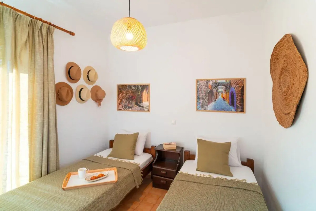 Tselios Apartments & Studios