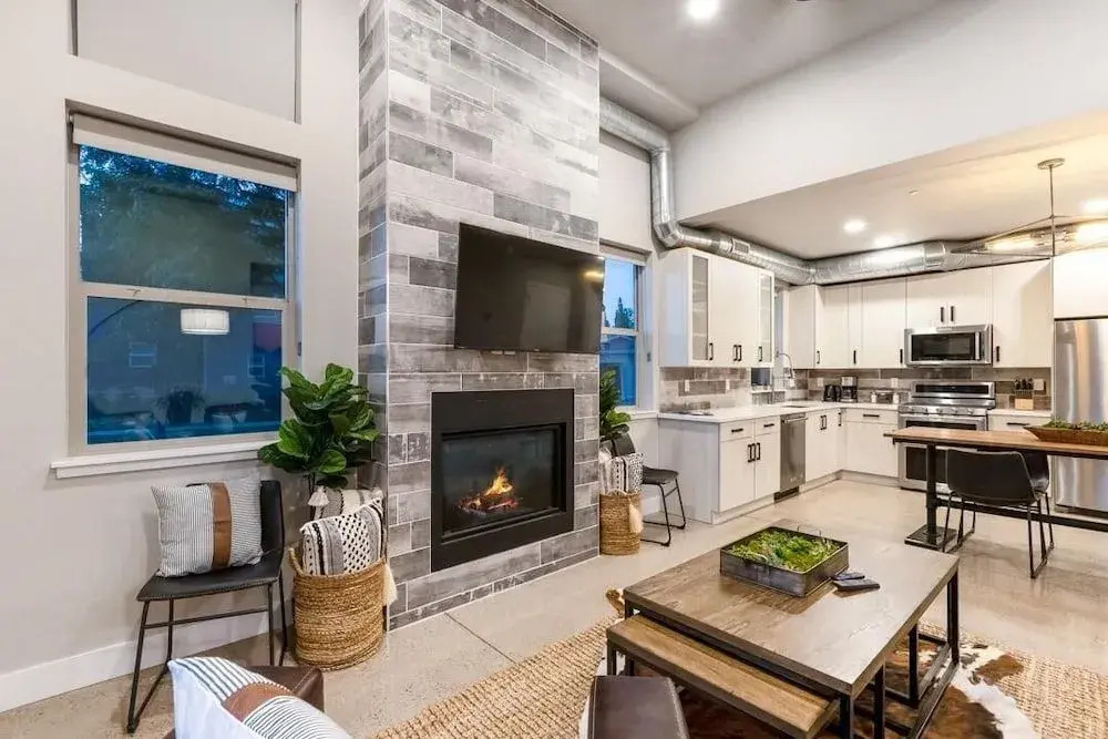 Urban Townhome near Old Town, Breweries, & River!