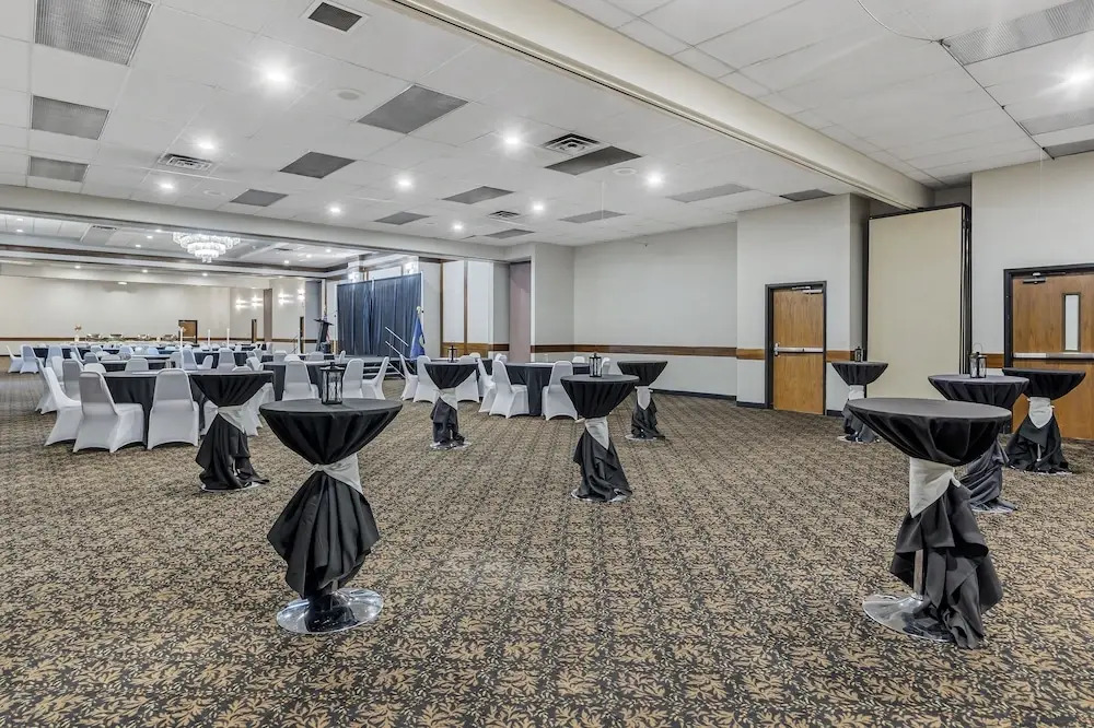 Seaport Inn and Suites
